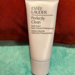 Estée Lauder Foam cleanser